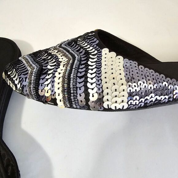 NEWPORT NEWS Sequined Mules Silver White & Gray Slip On Flats Women's Size 11 - Picture 2 of 7